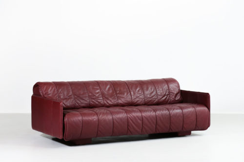 canapé sofa De sede 1970 vintage cuir bordeaux danke galerie