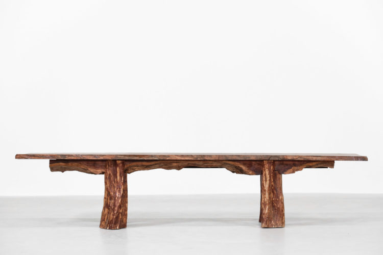 grand banc table basse brutaliste design 1