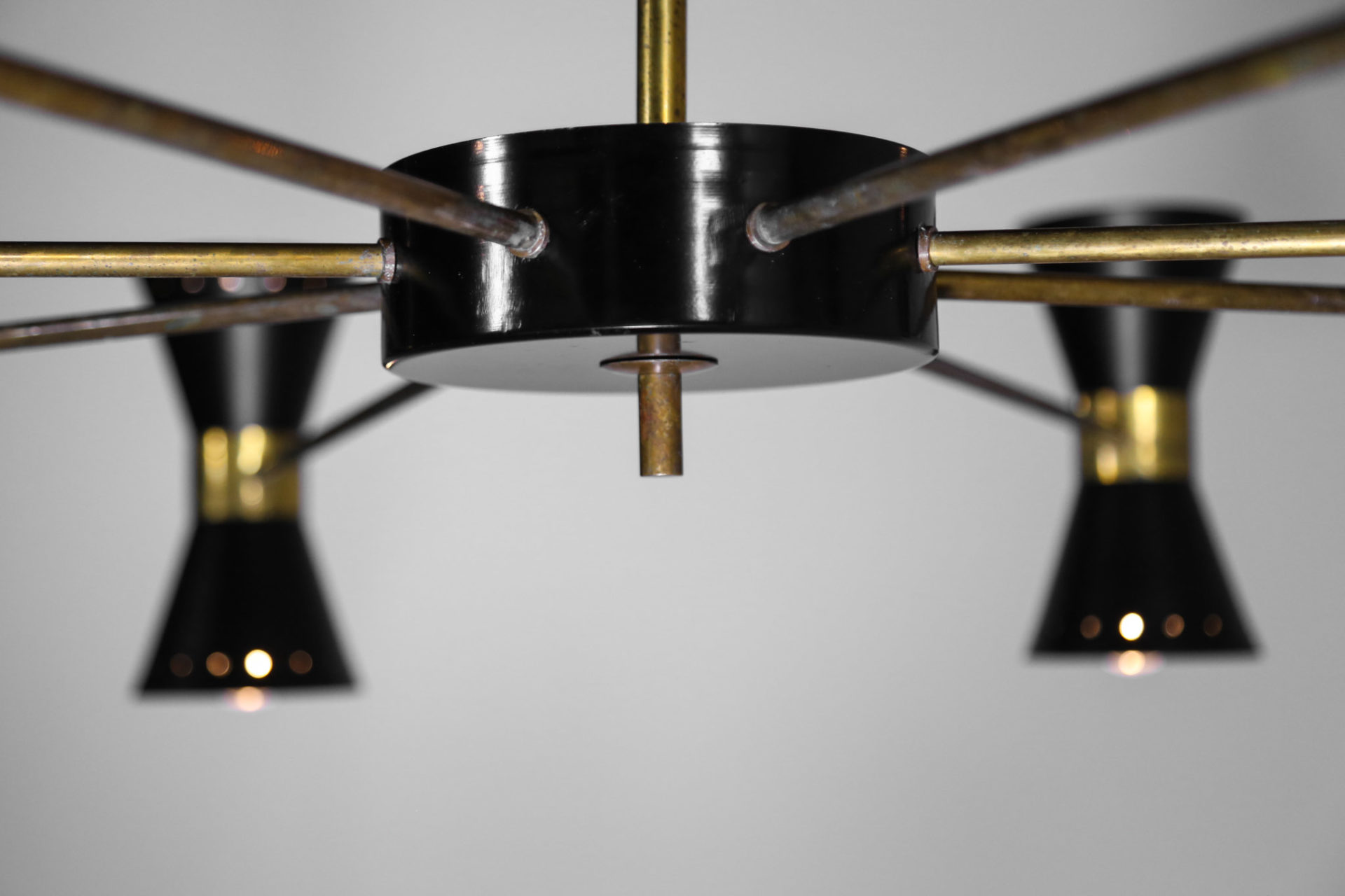Lustre plafonnier italien moderne de style Diabolo Stilnovo du milieu