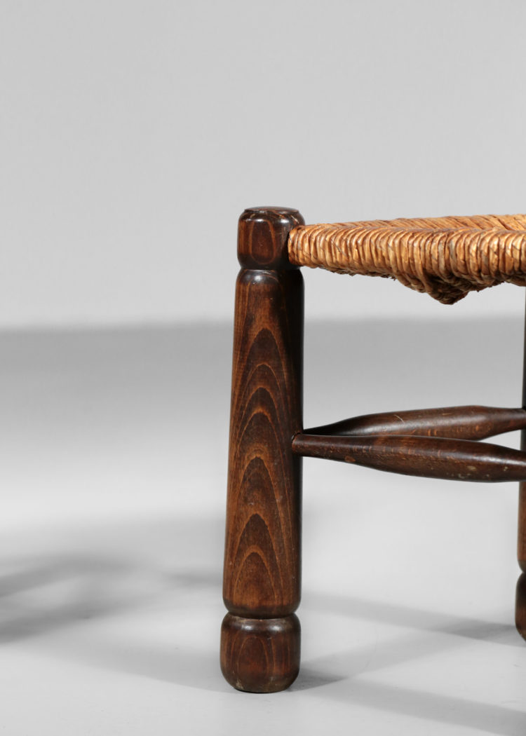 paire de tabourets paillés design francais charlotte perriand