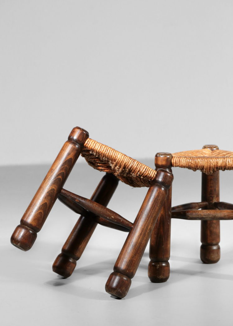 paire de tabourets paillés design francais charlotte perriand