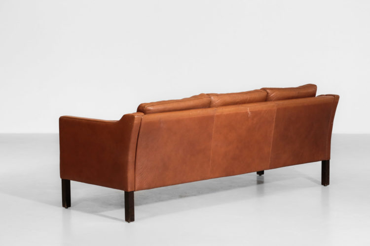 banquette danoise en cuir havanne scandinave style borge mogensen2