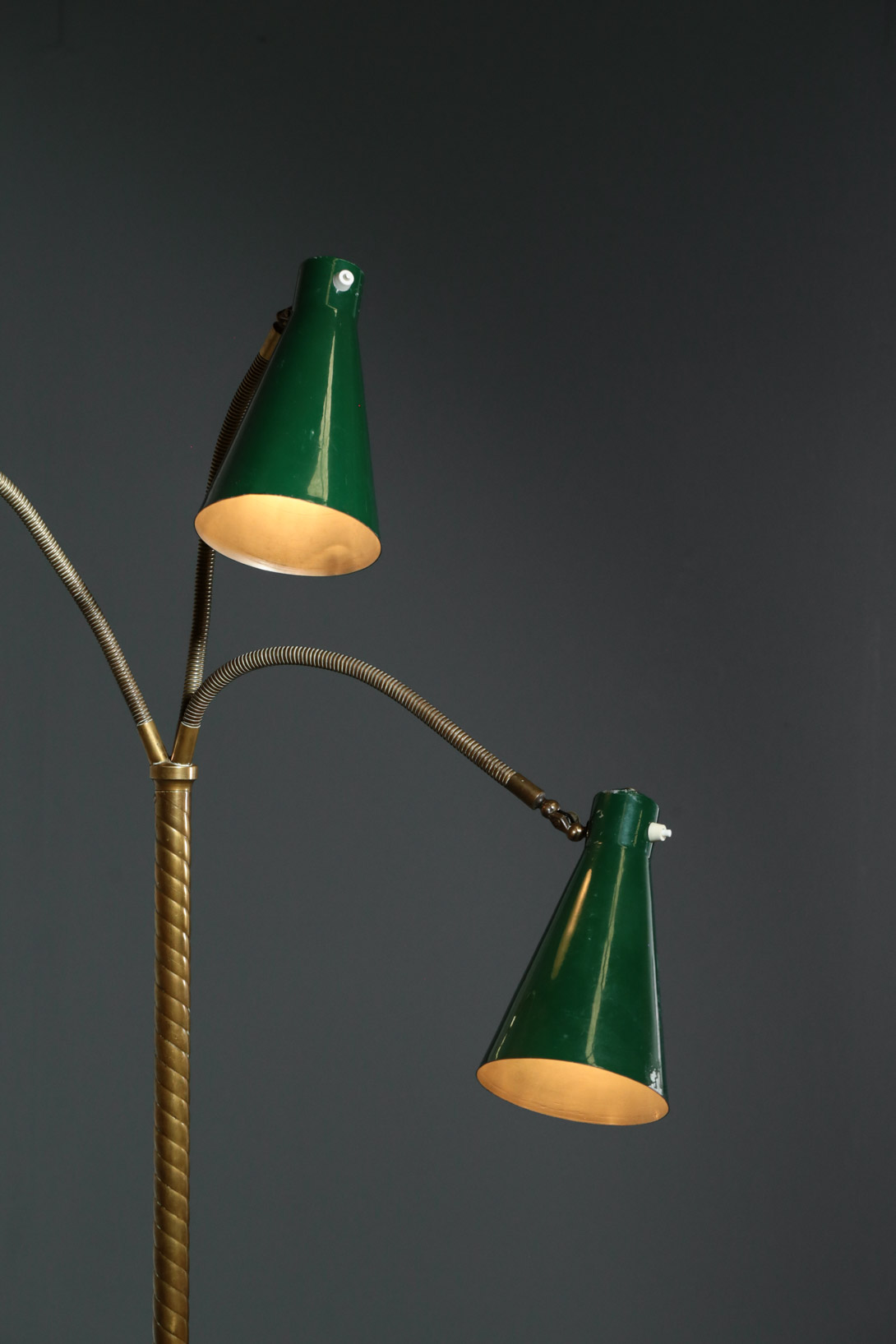 LAMPADAIRE ITALIEN EN fleur de lotus EUR 1.000,00 - FR