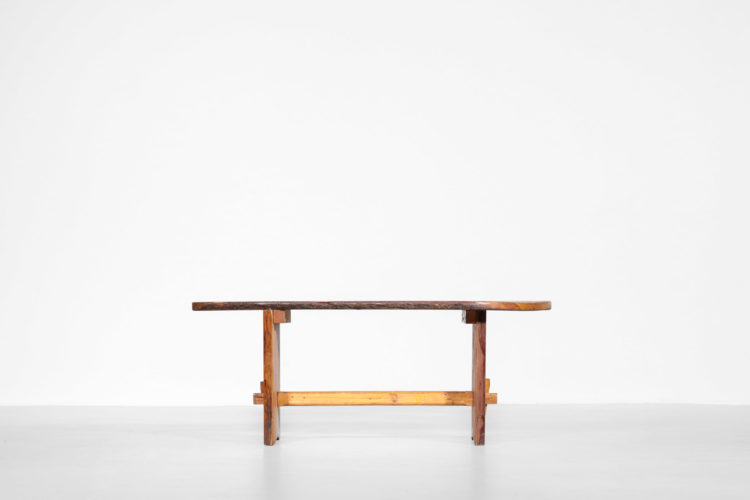 table basse rustique forme libre en pin massif