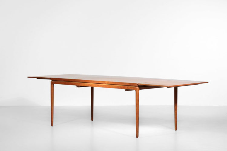 Table à manger danoise en teck Johannes Andersen Éditeur CHR Linneberg 1960 scandinave