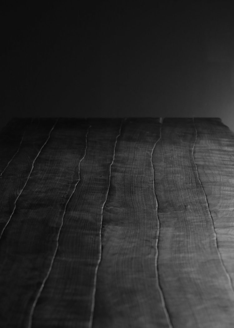 grande table à manger vincent vincent bois brulé design 61