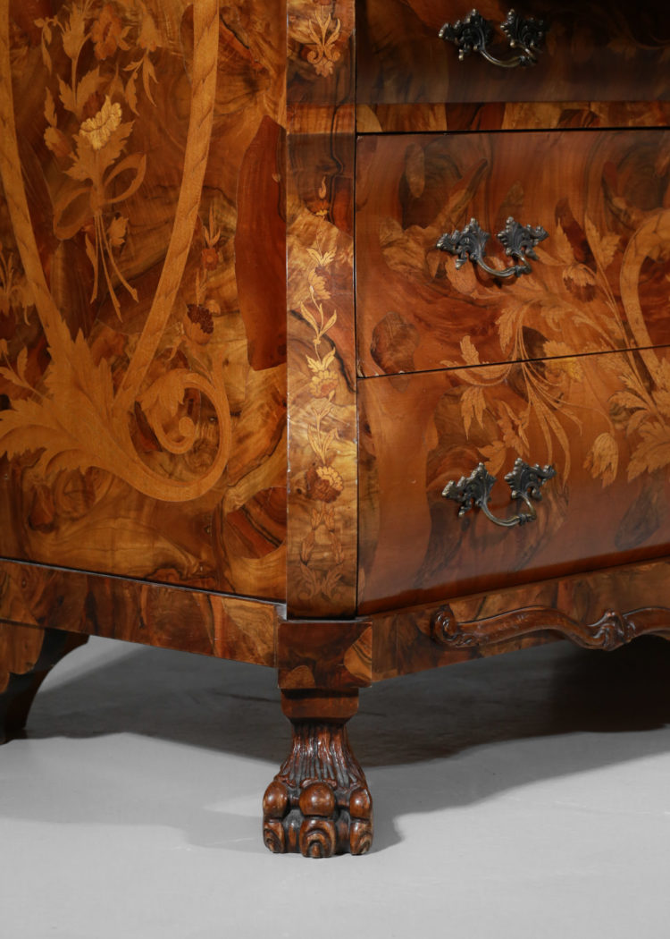 Commode secretaire de style hollandais marqueter