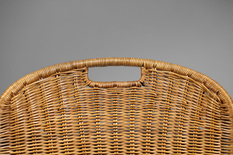 https://www.danke-galerie.com/wp-content/uploads/2021/03/chaise-italienne-style-tobia-scarpa-vintage-chene-et-osier-annees-7012.jpg