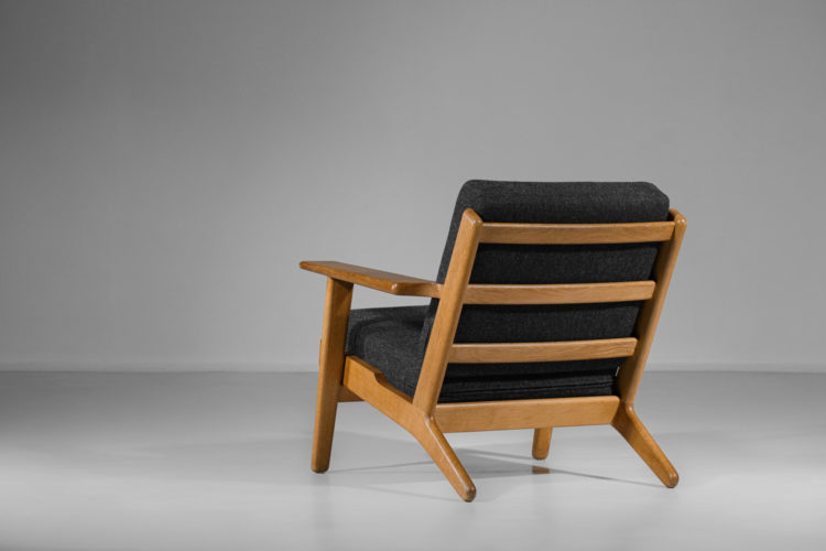 fauteuil hans wegner danoise scandinave GE290 getama F044