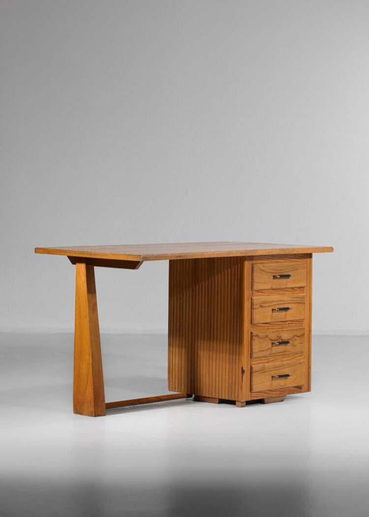 petit bureau moderniste en pin E303