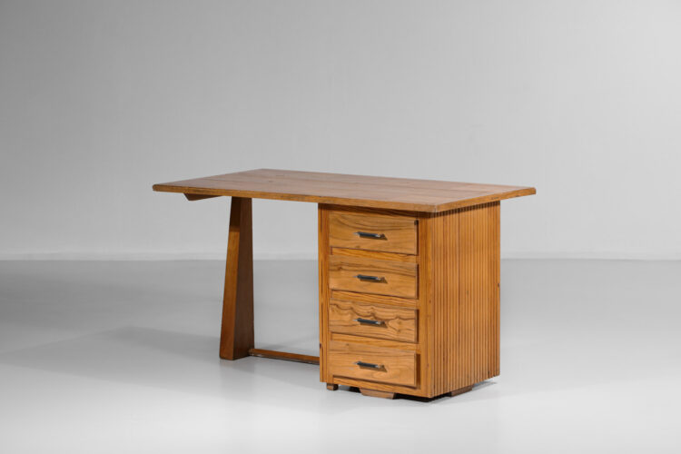 petit bureau moderniste en pin E303