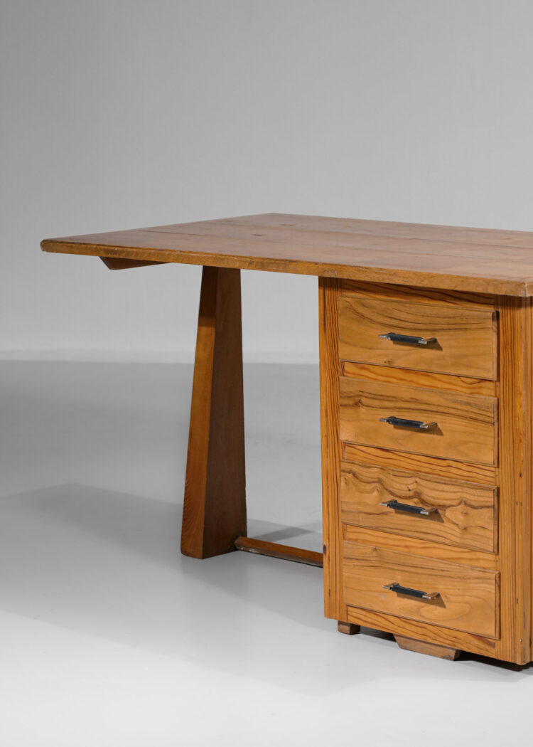 petit bureau moderniste en pin E303