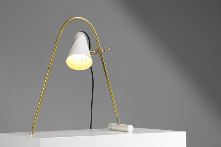 Lampe de bureau ou chevet italienne moderne. stye gino sarfati Ora