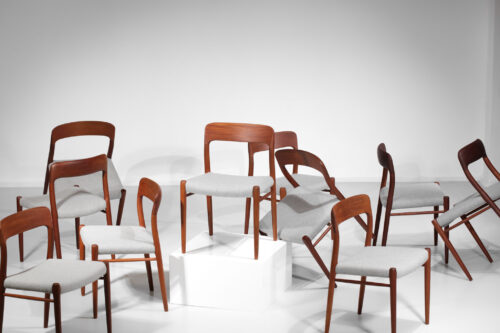 Set de 13 chaises Niels O Moller danoises scandinaves teck - B17 - E542