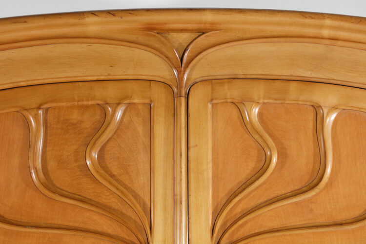 armoire française art nouveau des années 1920 style henry van de velde F106