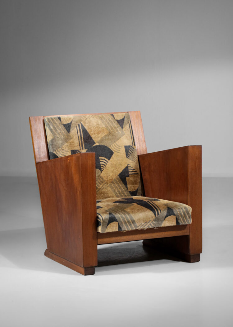 fauteuil art deco francais moderniste tissu a decor geométrique 1930 E121