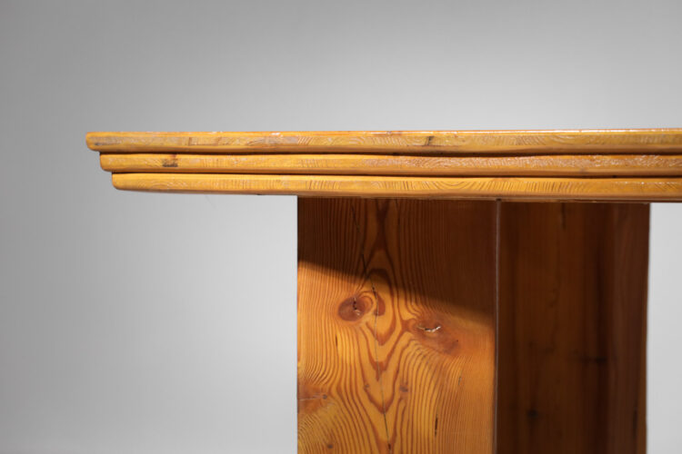 petite table bureau en pin années 80 dans le gout de charlotte perriand