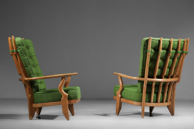 Duo fauteuils "Grand repos" Guillerme et Chambron chêne massif - E533