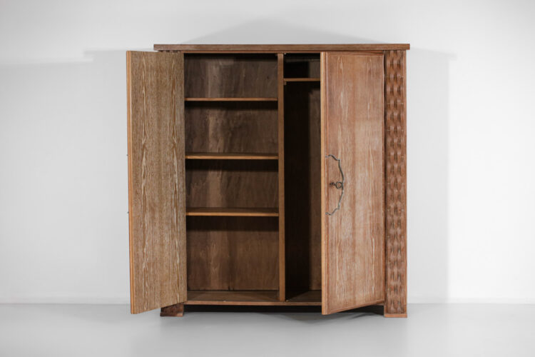 Armoire bois cérusé années 30 / 40 moderniste style Jean Michel Franck