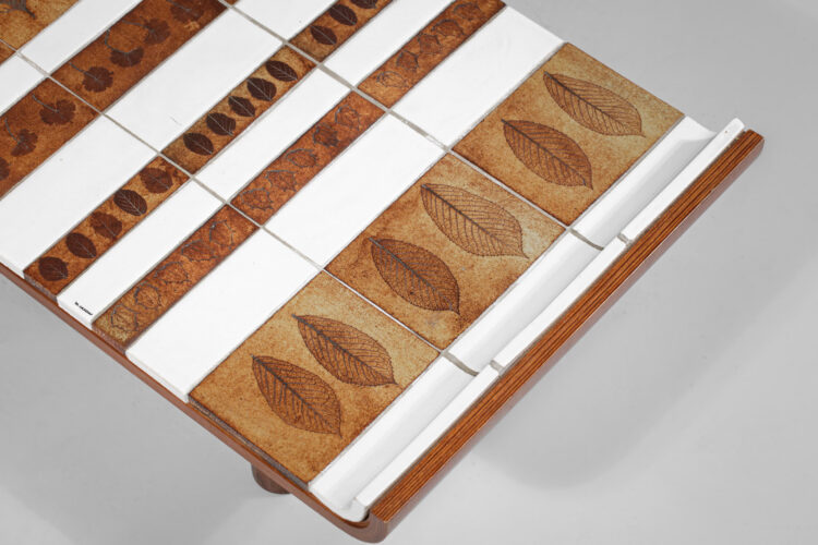 Table basse en céramique Roger Capron modèle herbier