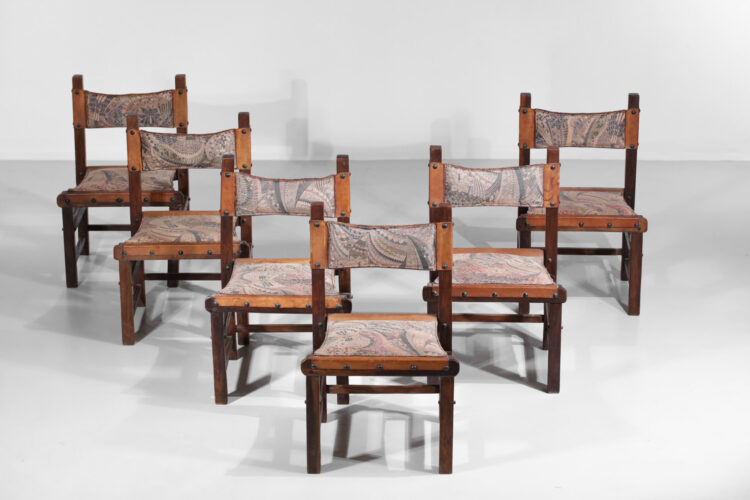 suite de 6 chaises bresiliennes des années 60 en cuir et bois massif