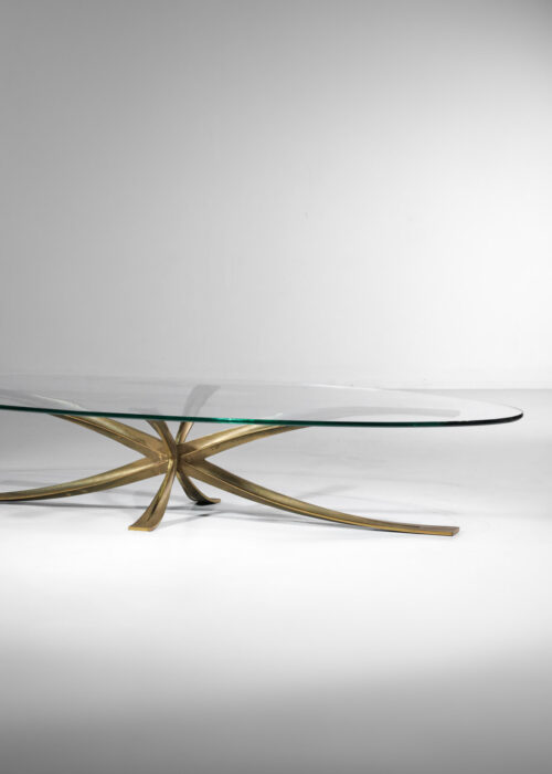 grande table basse Michel Mangematin en bronze doré et verre ovale - F593