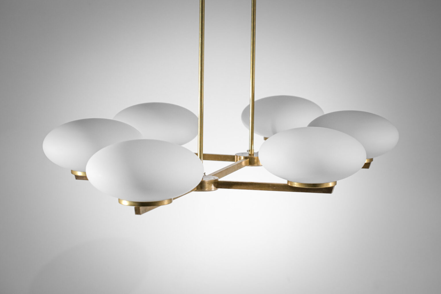 lustre italien moderne laiton et opaline Cora Double - EL144 - Danke