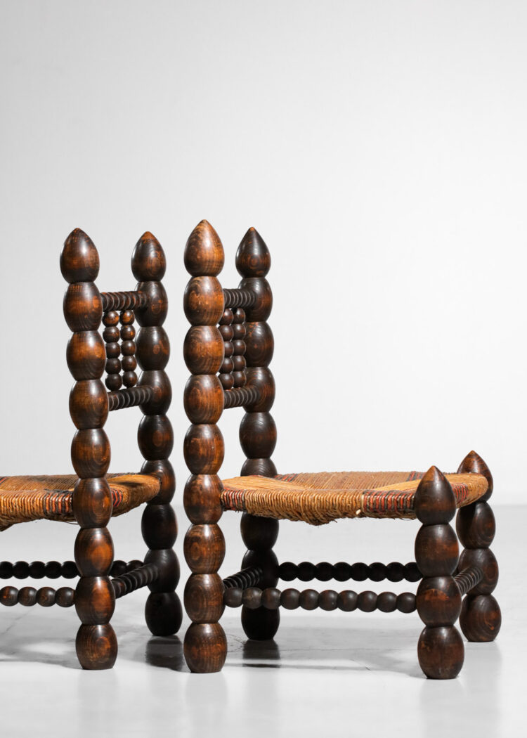 paire de chaises paillées de cheminée en bois tourné années 60