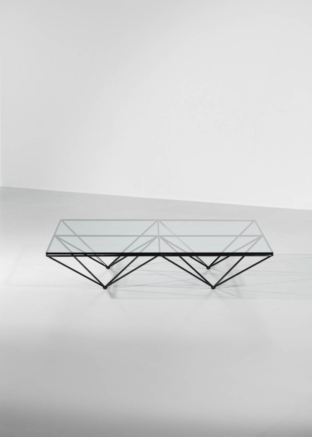 table basse italienne Paolo Piva modèle Alanda verre acier - g518
