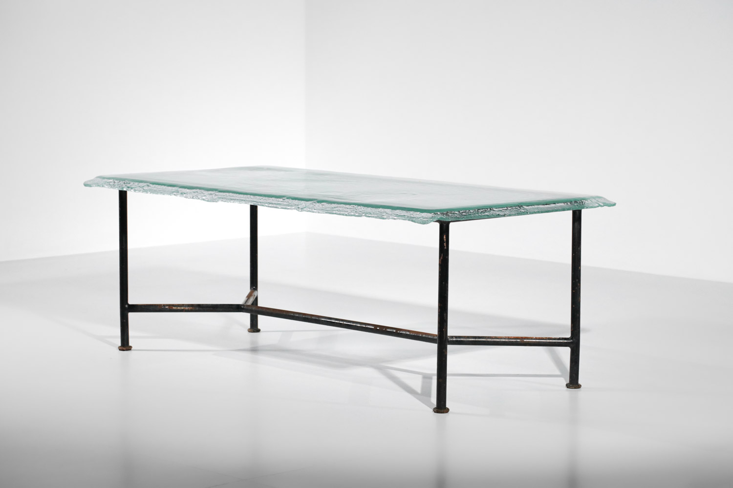 grande table à manger artisanale dalle de verre et métal pièce unique - G787