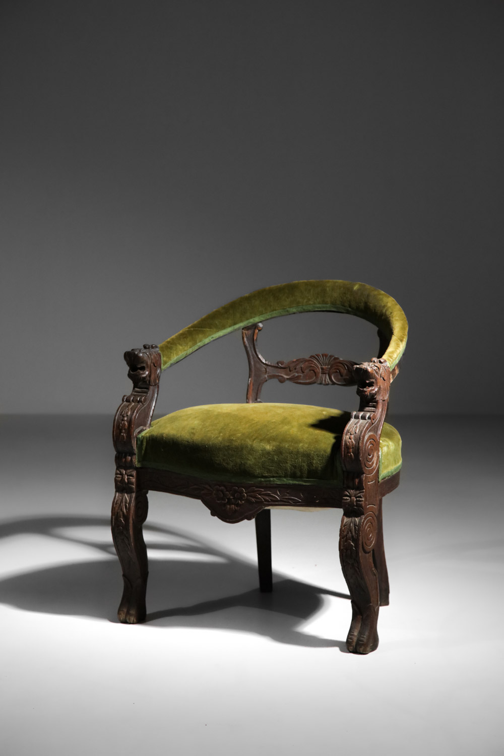 fauteuil fauteuil d'apparat en bois sculpté velours vert kaki - H061