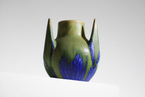 vase en céramique Gilbert Méténier émaillé bleu et vert avec 3 cornes - G891