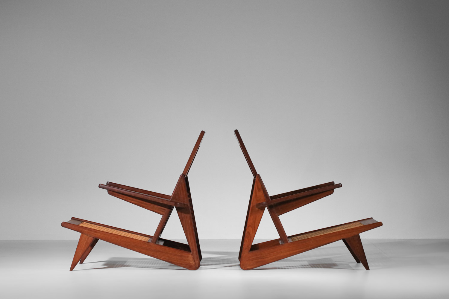 paire de fauteuils brésiliens cannage style Pierre Jeanneret années 60 - G030