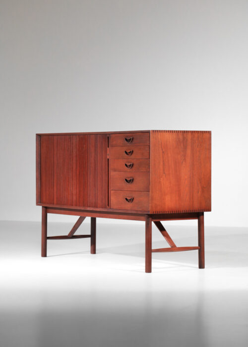 Peter Hvidt and Orla Mølgaard-Nielsen buffet sideboard in Danish Scandinavian teak H328