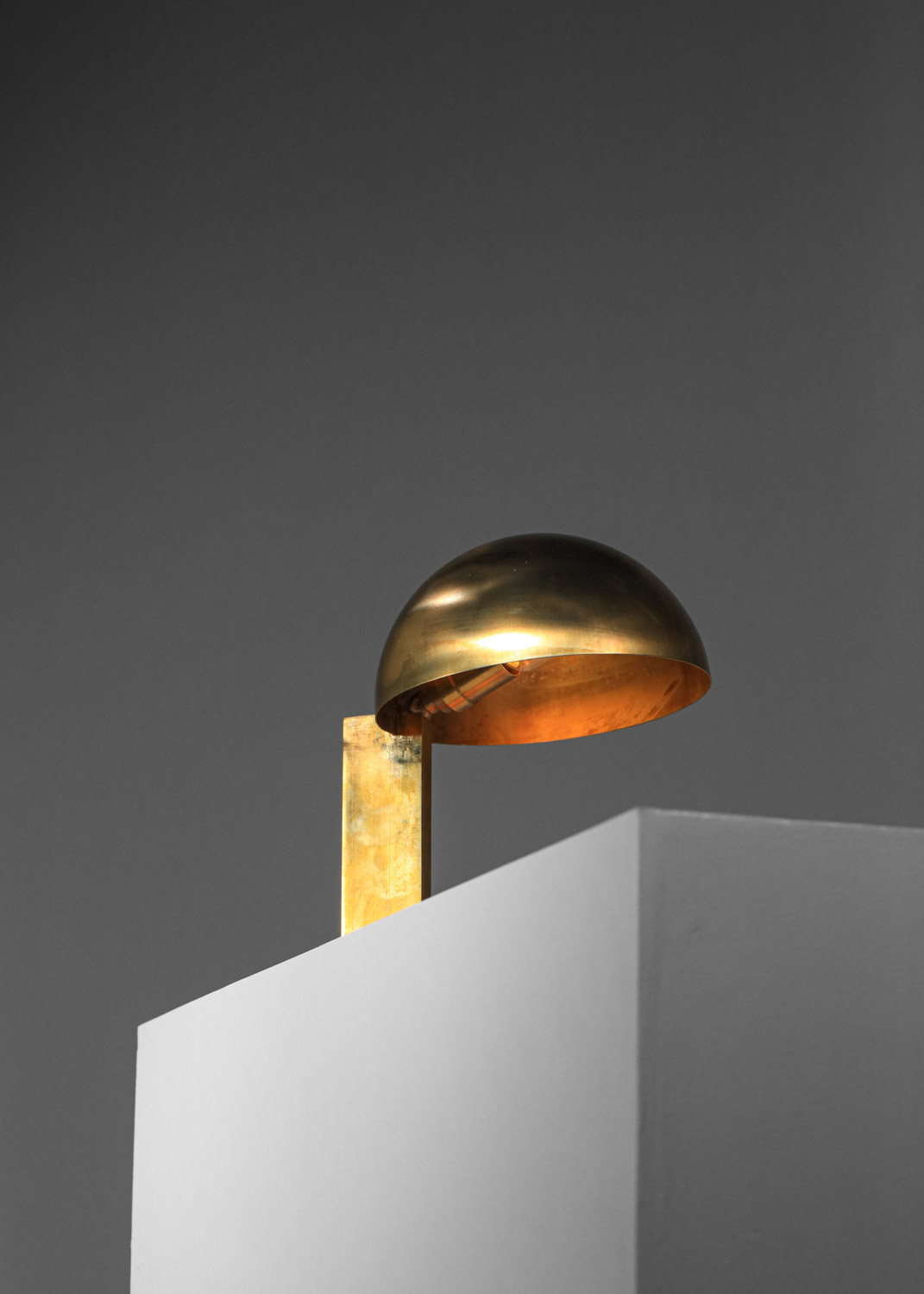 lampe de table danke studio en laiton massif - DK013