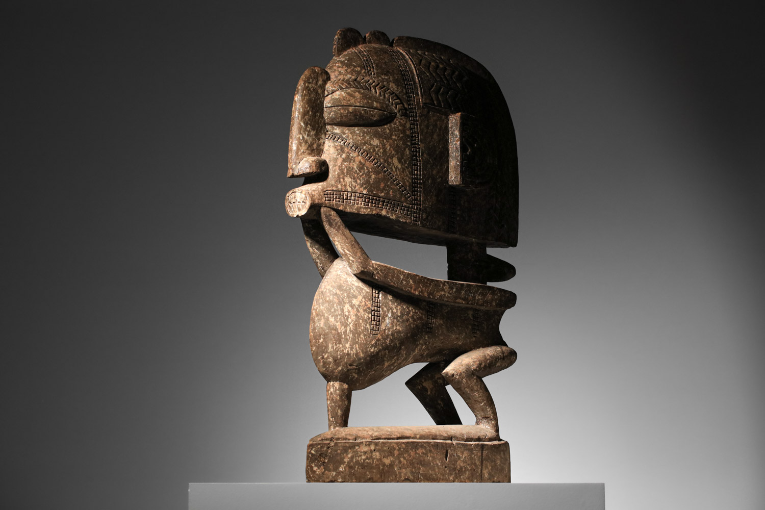 Statue africaine tribal art primitif art bois - H608