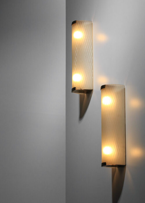 Suite de 3 applique italienne années 40 en verre courbé H357