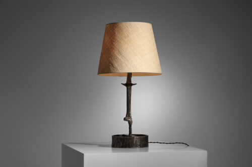 lampe de table brutaliste art populaire en fer forgé 980 900