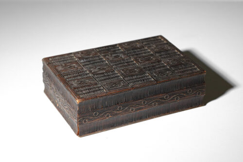 boite en bois sculpté années 60 art populaire - I232 