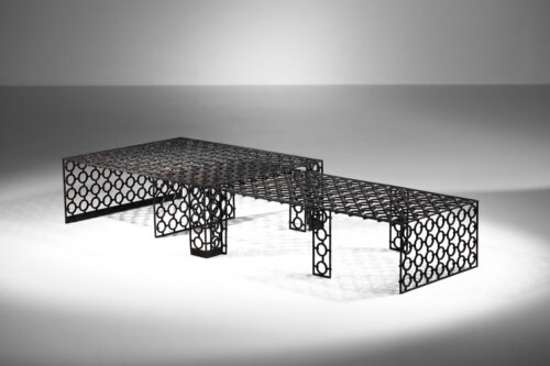 paire de tables en fer battu travail populaire des années 60 style Jean Royere - I139