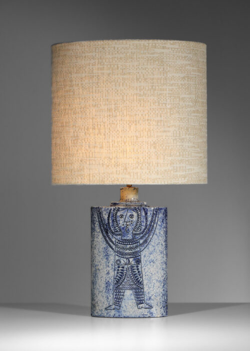 grande lampe de table roger capron bleu en terre chamoté vallauris années 60 I051