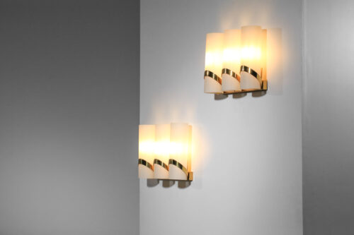 paire d'appliques italiennes trois opalines et laiton années 70 - I511