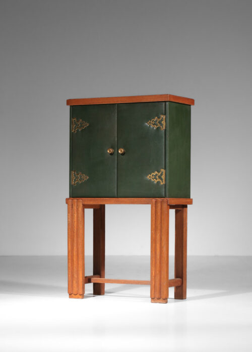 meuble cabinet bar des années 40 en chêne brossé et cuir