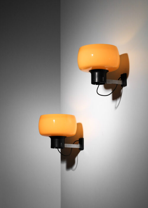 paire d'appliques italiennes années 70 en verre de murano beige J197 