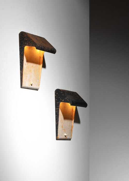 paire d'appliques années 50 attr Atelier Guilux Paris acier laqué noir et blanc - J001