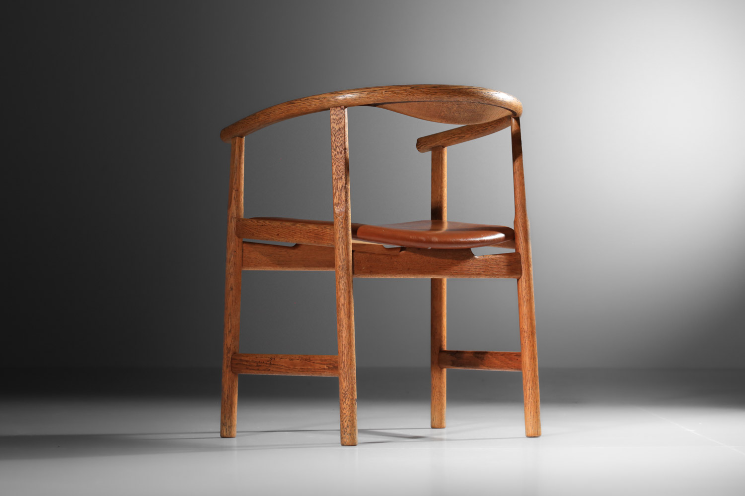 fauteuil de bureau hans wegner PP203 en chêne massif originale années 50 - J444 fauteuil de bureau hans wegner PP203 en chêne massif originale années 50 - J444