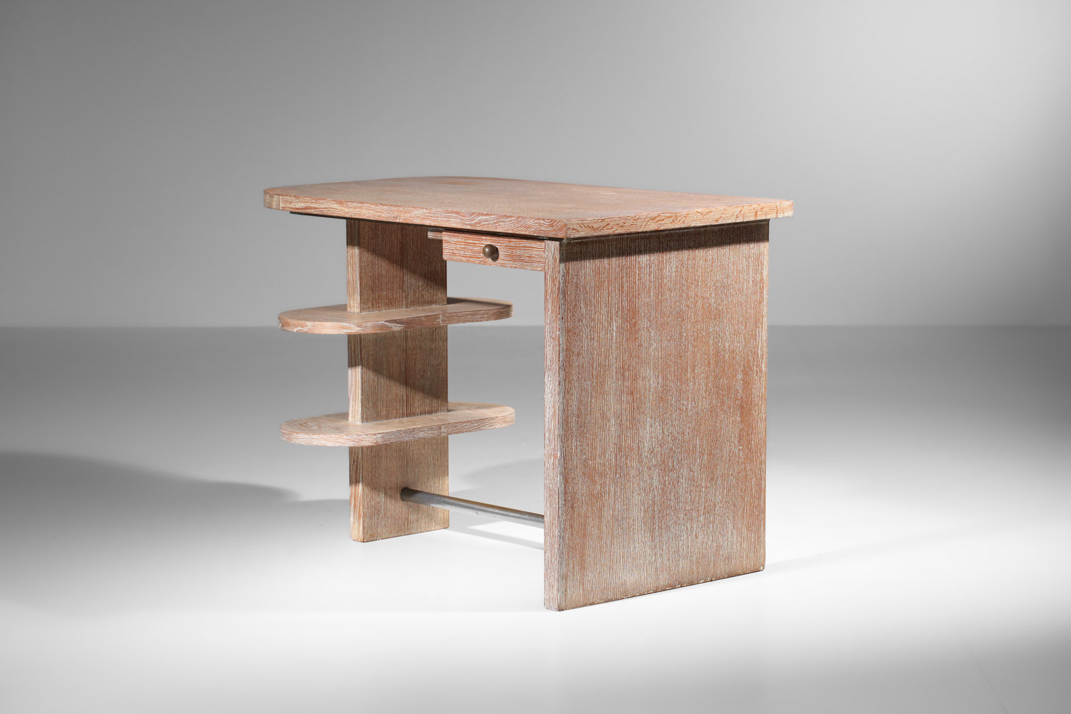 bureau moderrniste en chêne cérusé style jean michel frank années 40 - J431 bureau moderrniste en chêne cérusé style jean michel frank années 40 - J431