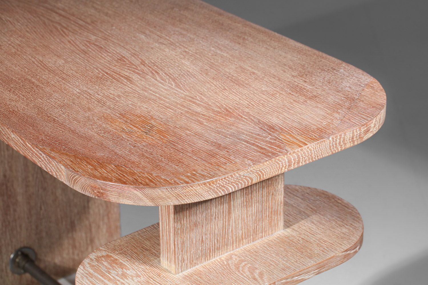 bureau moderrniste en chêne cérusé style jean michel frank années 40 - J431 bureau moderrniste en chêne cérusé style jean michel frank années 40 - J431