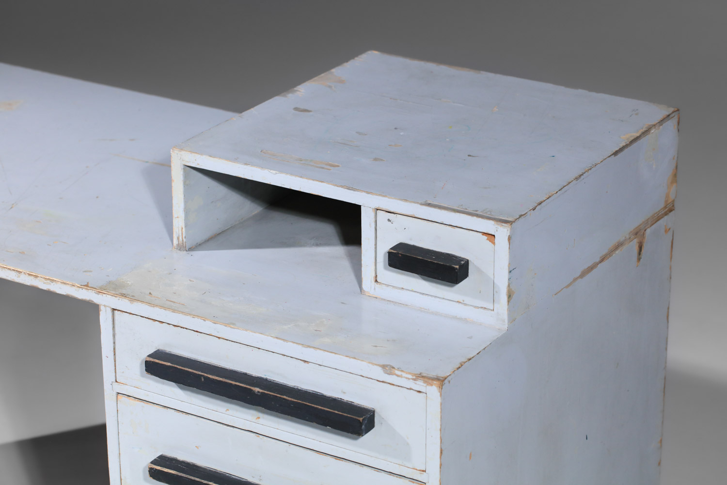 bureau moderniste des années 30 en contreplaqué laqué - I129 bureau moderniste des années 30 en contreplaqué laqué - I129