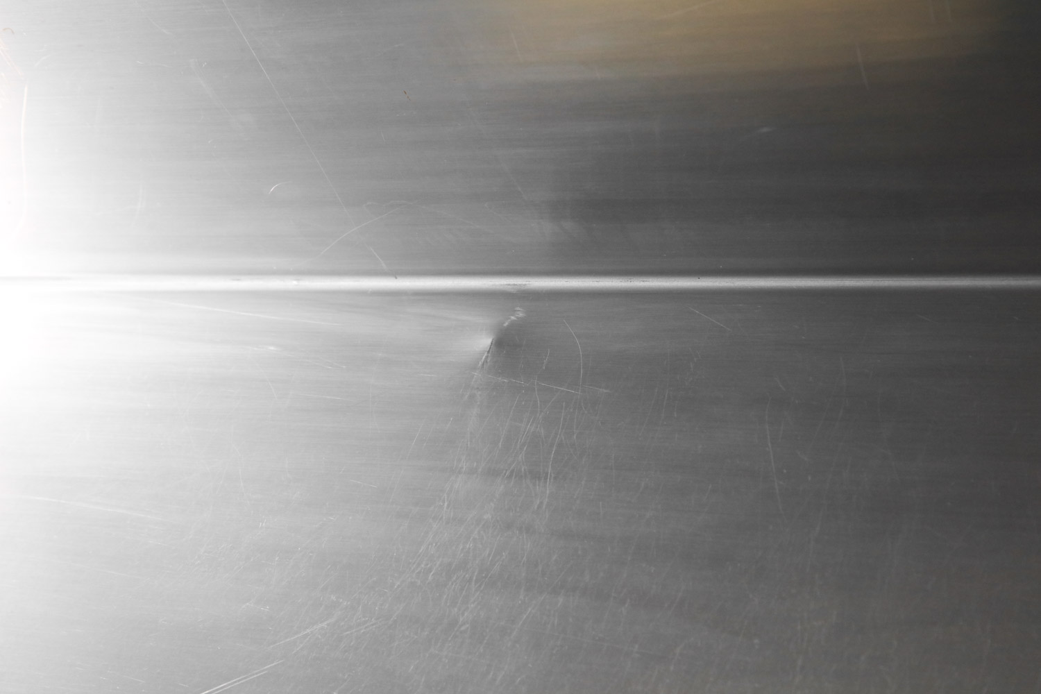 paire d'étagères bibliothèque murale en inox des années 70 - I690 paire d'étagères bibliothèque murale en inox des années 70 - I690